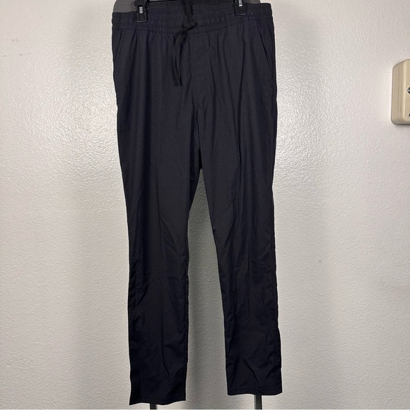 All in Motion Men's Black Joggers - Picture 1 of 6